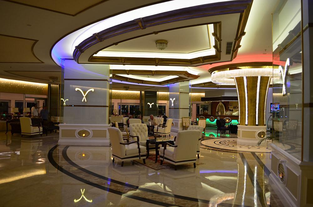 Lamos Resort Hotel & Convention Center Kumkuyu Buitenkant foto