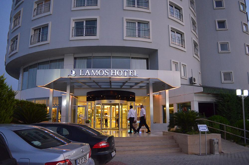 Lamos Resort Hotel & Convention Center Kumkuyu Buitenkant foto
