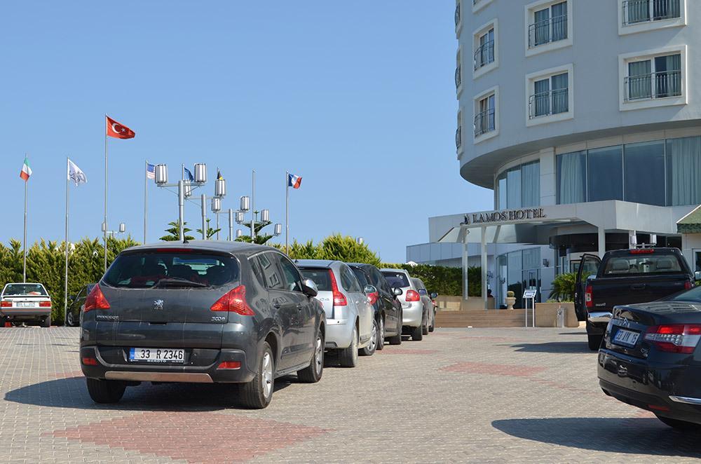 Lamos Resort Hotel & Convention Center Kumkuyu Buitenkant foto