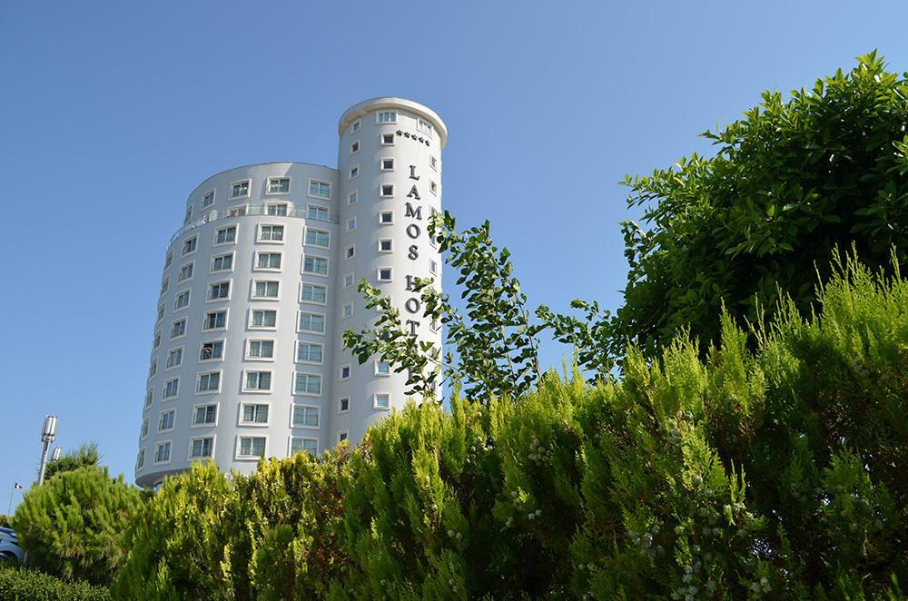 Lamos Resort Hotel & Convention Center Kumkuyu Buitenkant foto