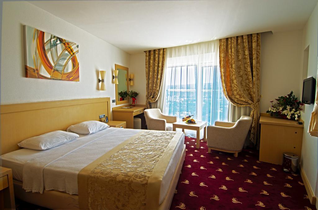 Lamos Resort Hotel & Convention Center Kumkuyu Buitenkant foto